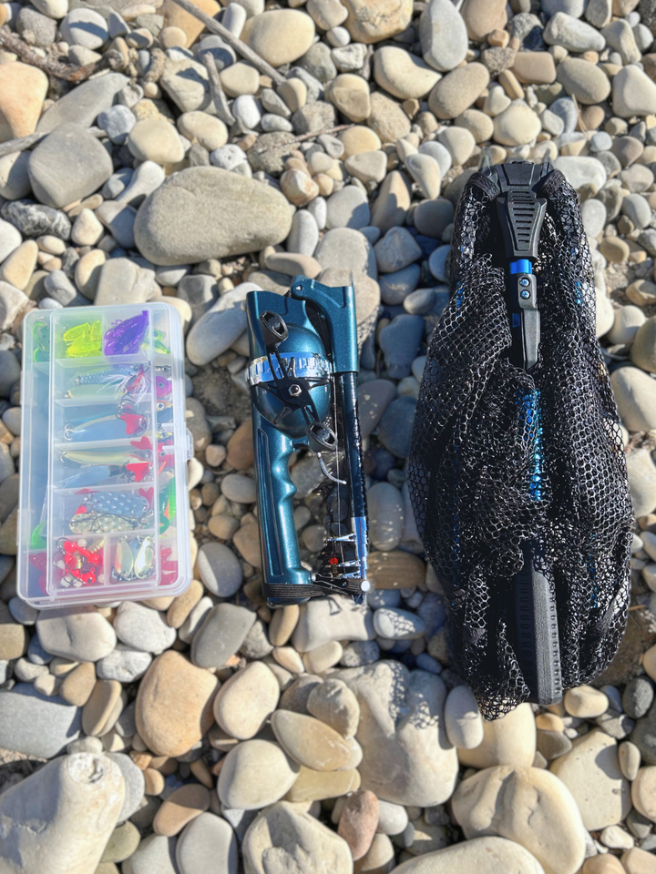 CarryCast™ Adventure Bundle CarryCast